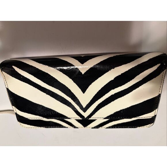 Kate Spade Wallet - Picture 2 of 3